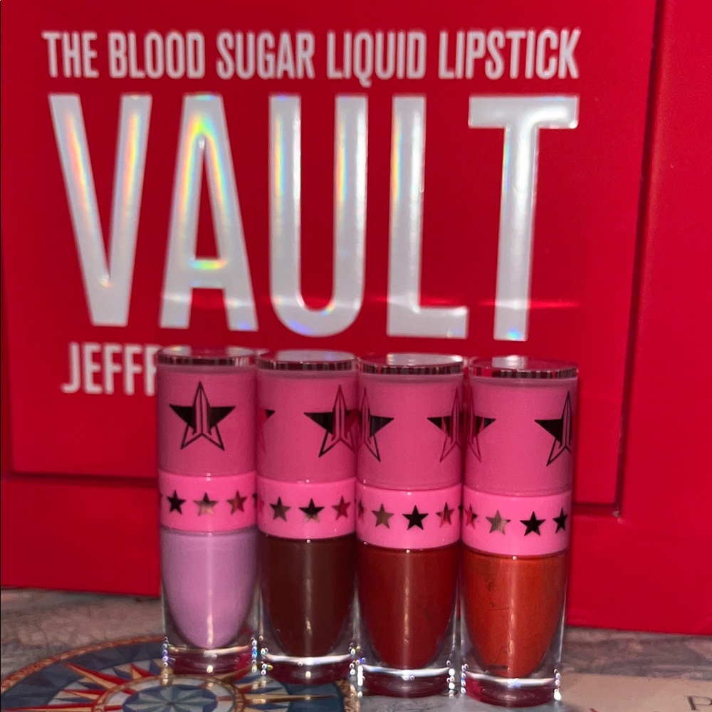 Jeffree star bundle of 4 lipsticks
